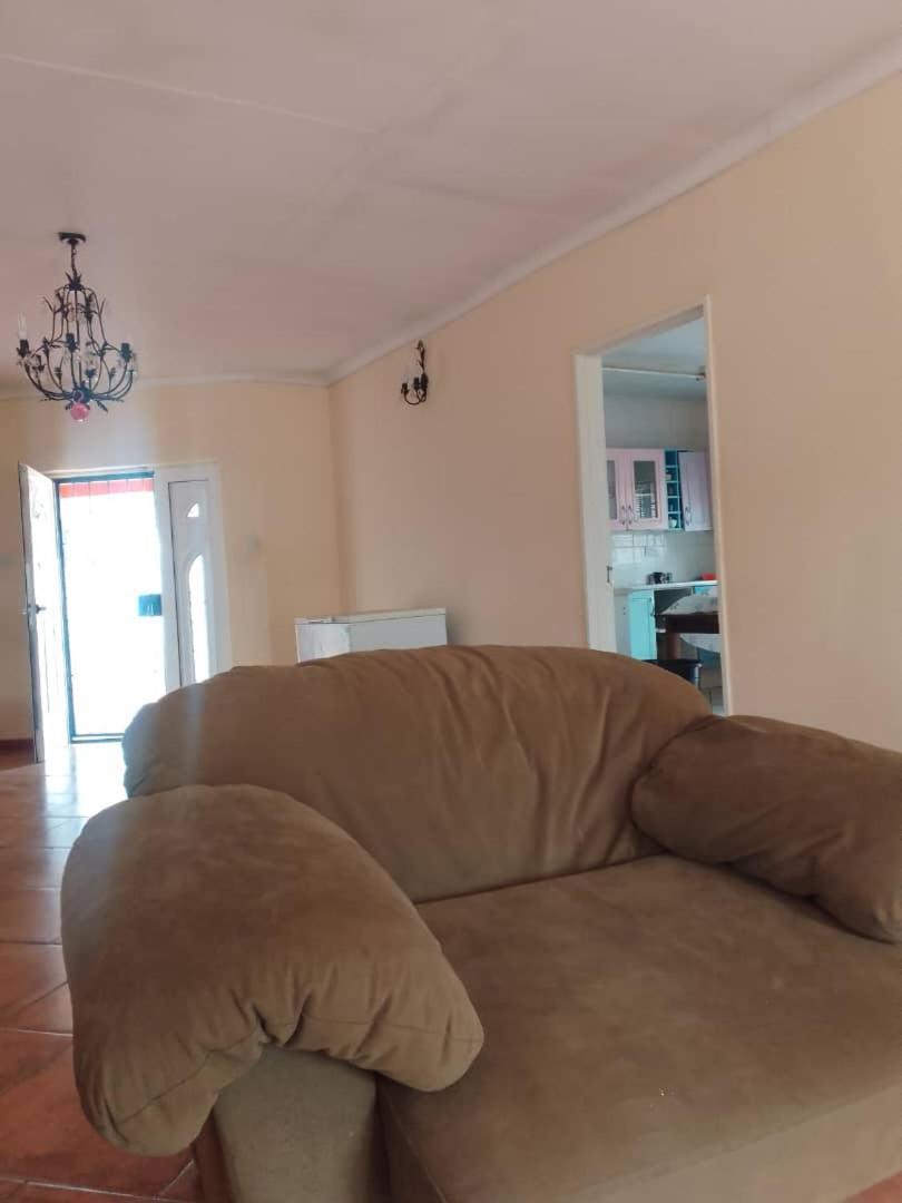 ハボローネ Sugar Shack Backpackers Botswana Bed & Breakfast エクステリア 写真