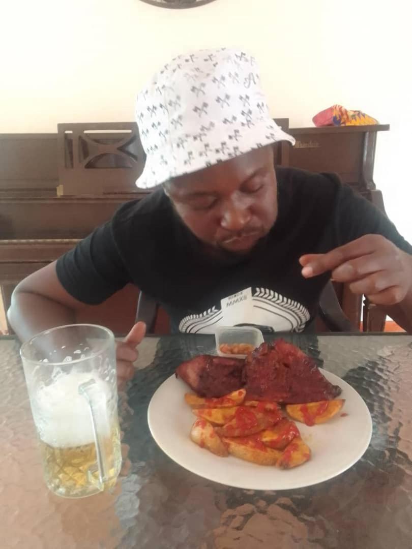 ハボローネ Sugar Shack Backpackers Botswana Bed & Breakfast エクステリア 写真